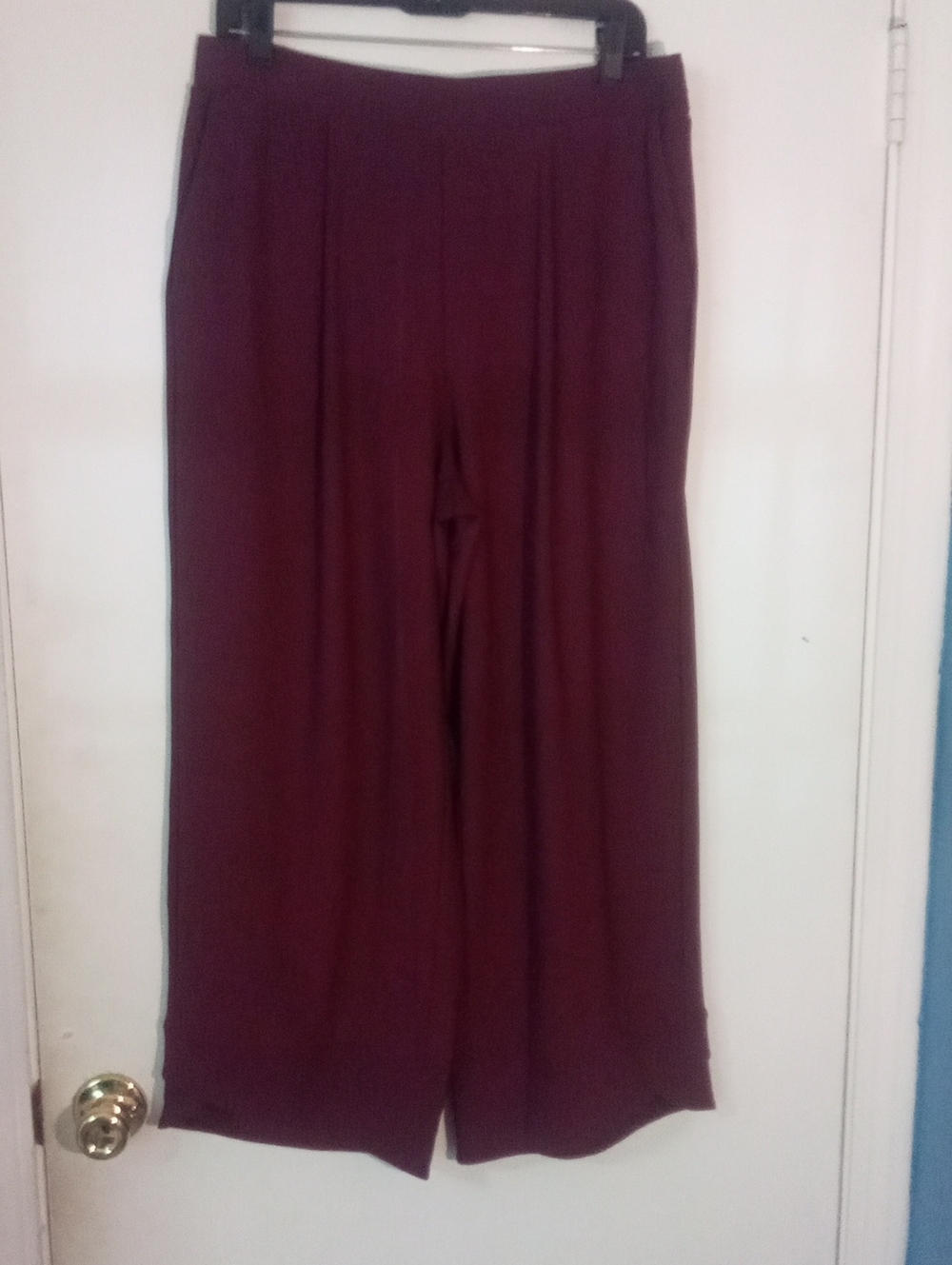 Wynne Collection Wine Pants Large New NWOT Exceptional Quality Fancy Hem